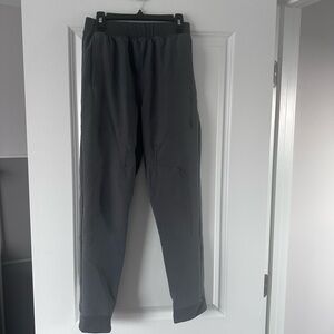 📌3 for $20 📌 Boys MTA sport joggers size L (10/12)